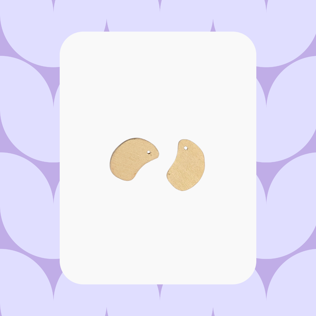 Par de figuras gota: Aretes DIY de madera